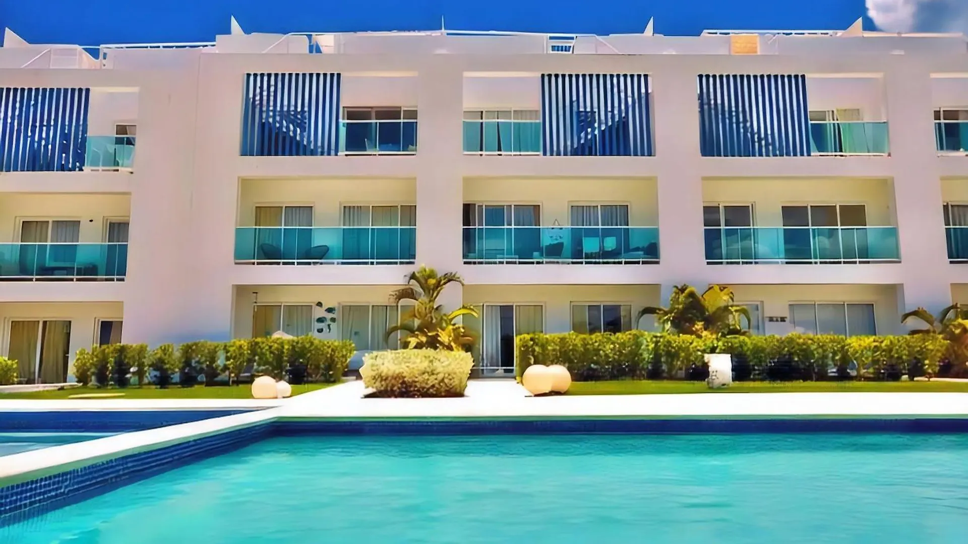 Penthouse Chic En Cana Rock Condos #23 Punta Cana Apartment